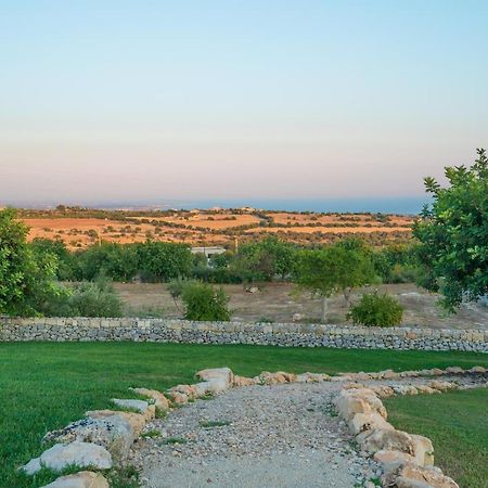 Baglio Cella - Appartamenti Per Vacanze Μόντικα Εξωτερικό φωτογραφία
