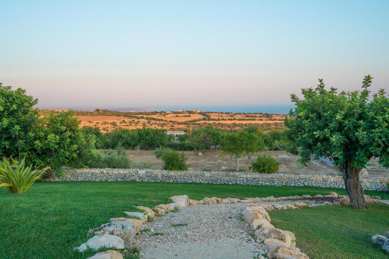 Baglio Cella - Appartamenti Per Vacanze Μόντικα Εξωτερικό φωτογραφία